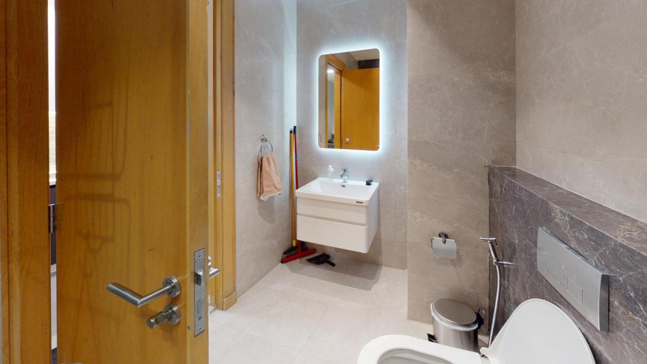 Al Fares Luxury Furnished Apartment-Damac Tower Amã Exterior foto