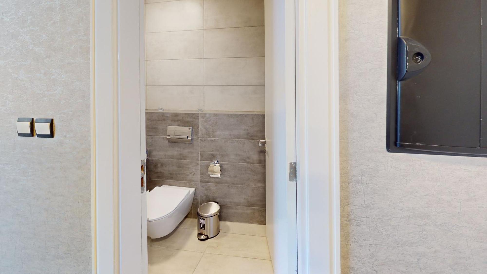 Al Fares Luxury Furnished Apartment-Damac Tower Amã Exterior foto