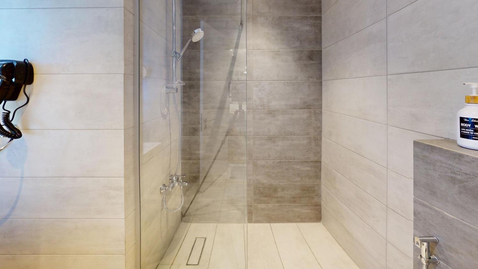 Al Fares Luxury Furnished Apartment-Damac Tower Amã Exterior foto